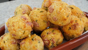 bolinho de batata frito